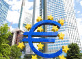 Îmbunătățirea stabilității financiare în zona euro Încetinirea inflației Riscuri considerabile de scădere