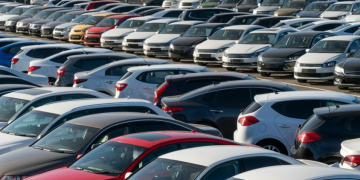 Creștere anuală Automobile noi vândute Cota de piață Motor termic Creștere spectaculoasă