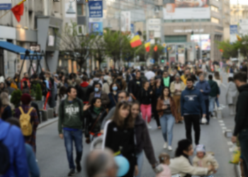 1,8 milioane de români salariu minim brut de 3.700 de lei salariu net de 2.363 de lei punct de amendă înghețat