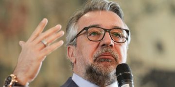 Lucian Romașcanu Purtătorul de cuvânt al PSD Atac la adresa PNL Prim-vicepreședintele PNL Rareș Bogdan Organizarea alegerilor prezidențiale