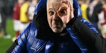 Rapid București Farul Constanța FCSB vs Rapid transferuri fotbal România cartonaș galben